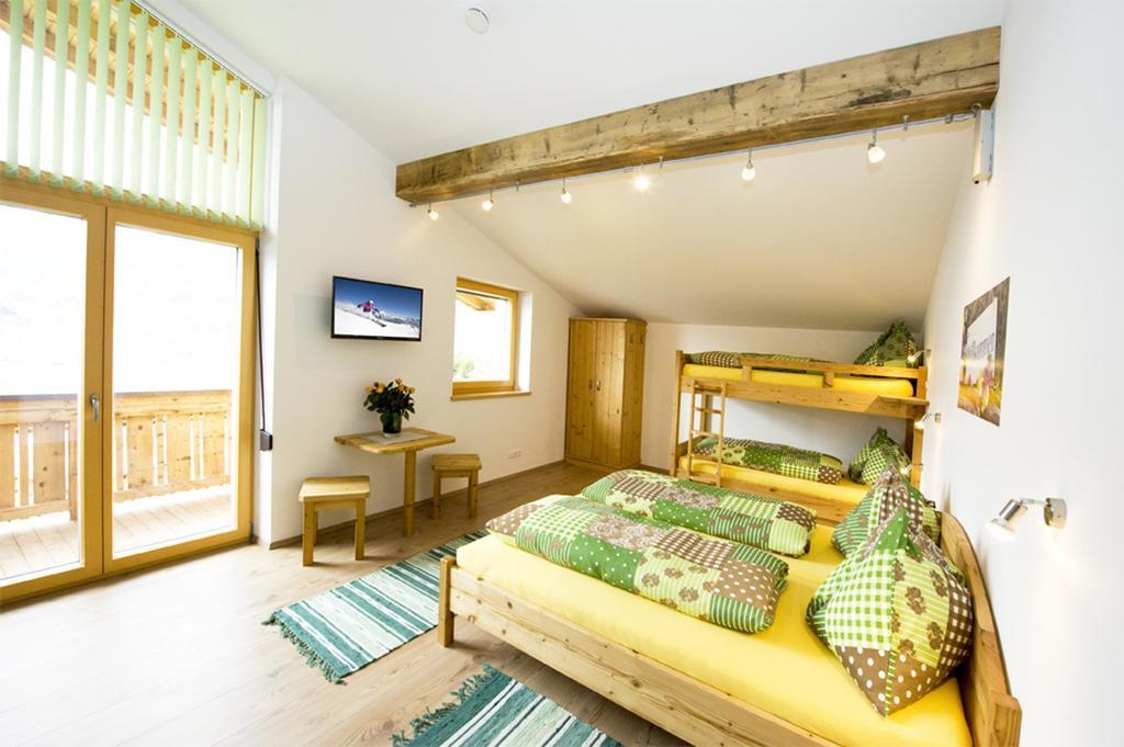 Alpenhof Grafleiten Zell am See Room photo